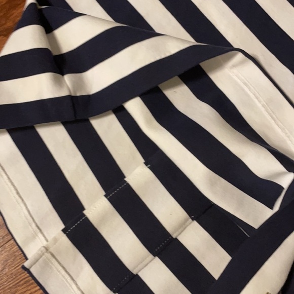 NWOT TOMMY HILFIGER women’s NAUTICAL long sleeve top. Back tie up and pleat. - Picture 11 of 11